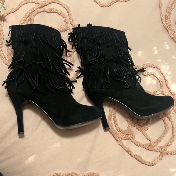 Theme fringe boots - Picture 4 of 4